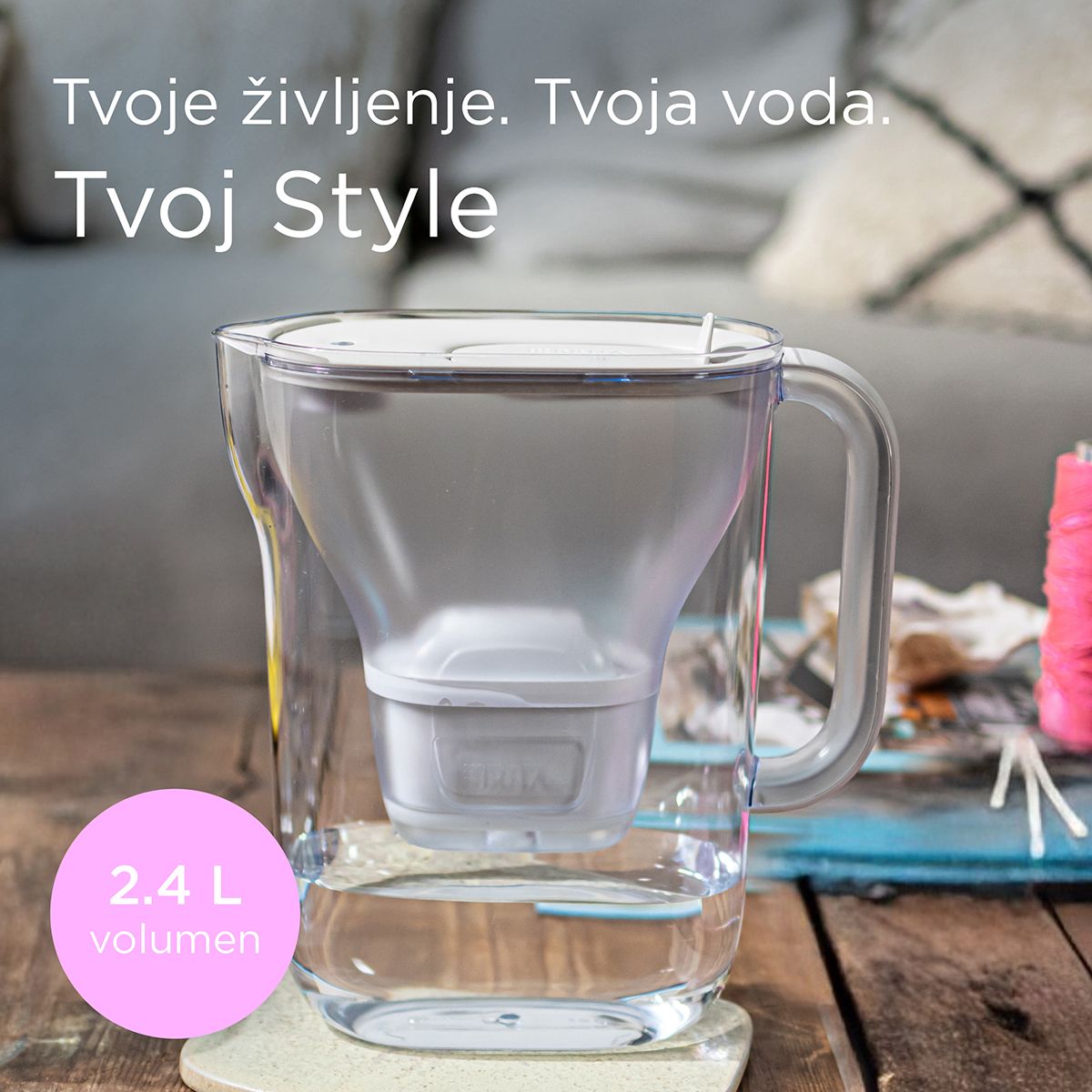BRITA STYLE Cool LED, mat modra, 2,4 L
