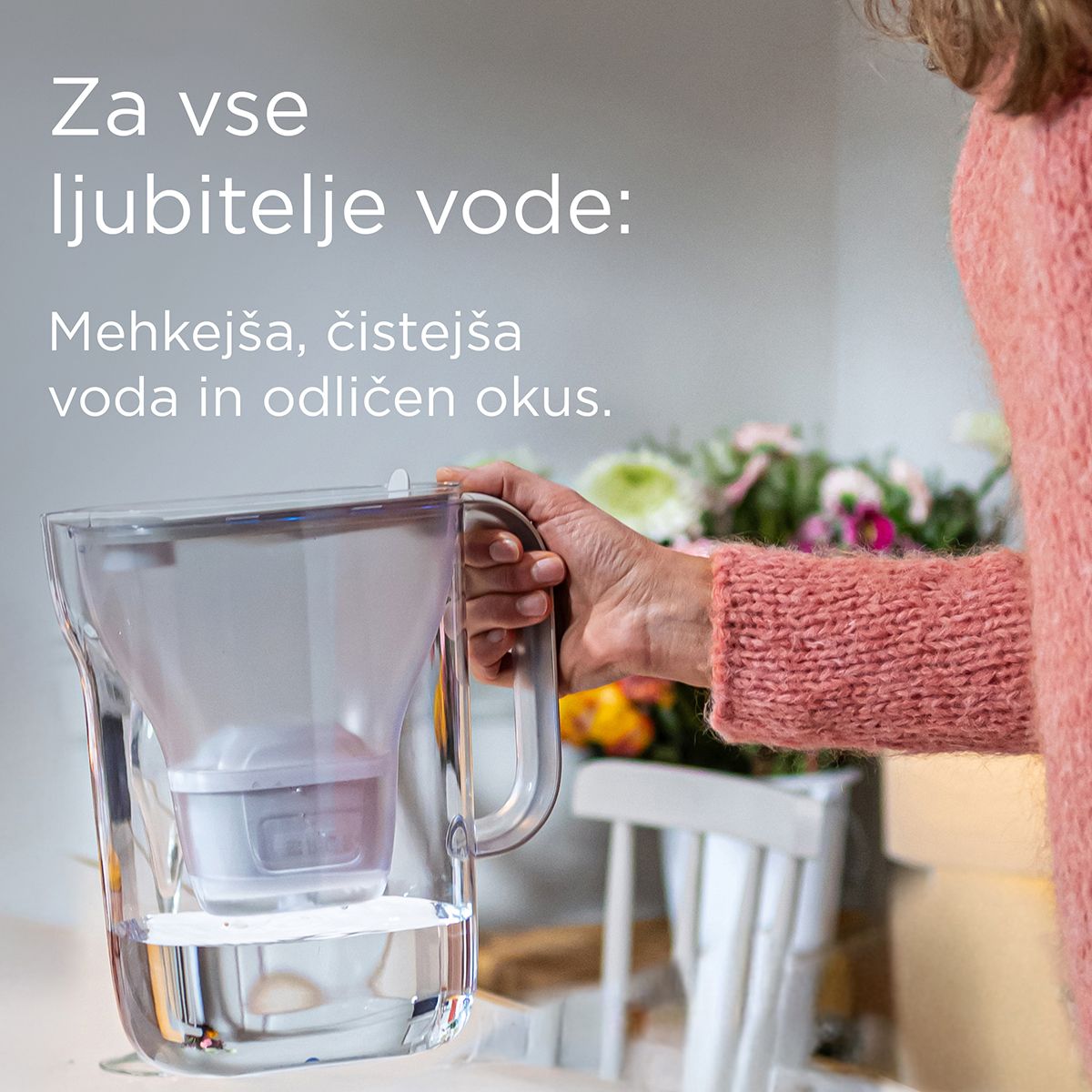 BRITA STYLE Cool LED, mat modra, 2,4 L