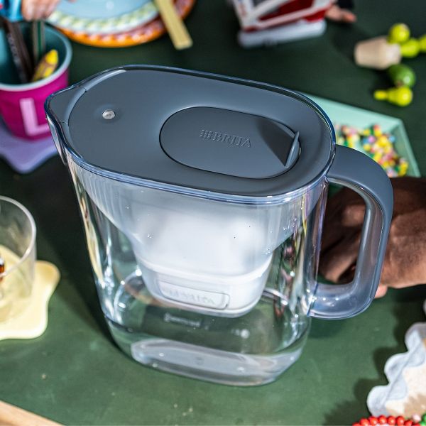 BRITA STYLE Cool LED, mat modra, 2,4 L