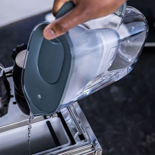BRITA STYLE Cool LED, mat modra, 2,4 L