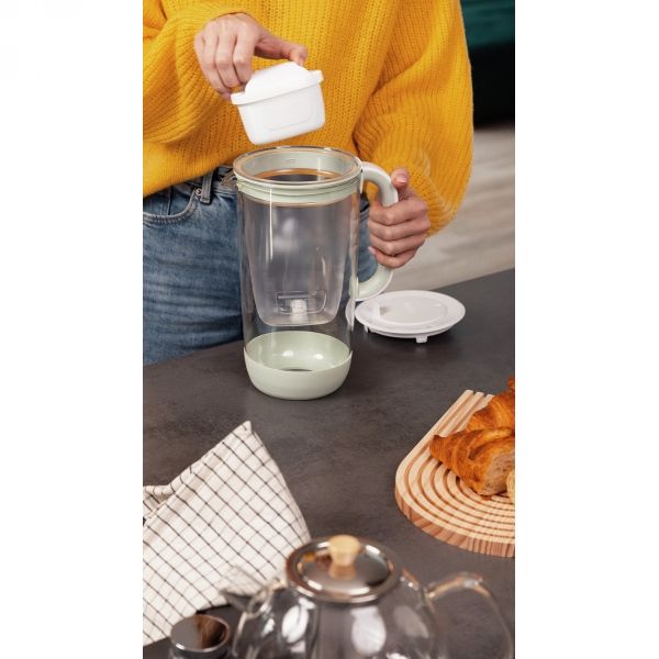 BRITA Glass 60th Anniversary Edition jubilejni stekleni vrč za filtriranje vode, 2,5 L, svetlo zelen